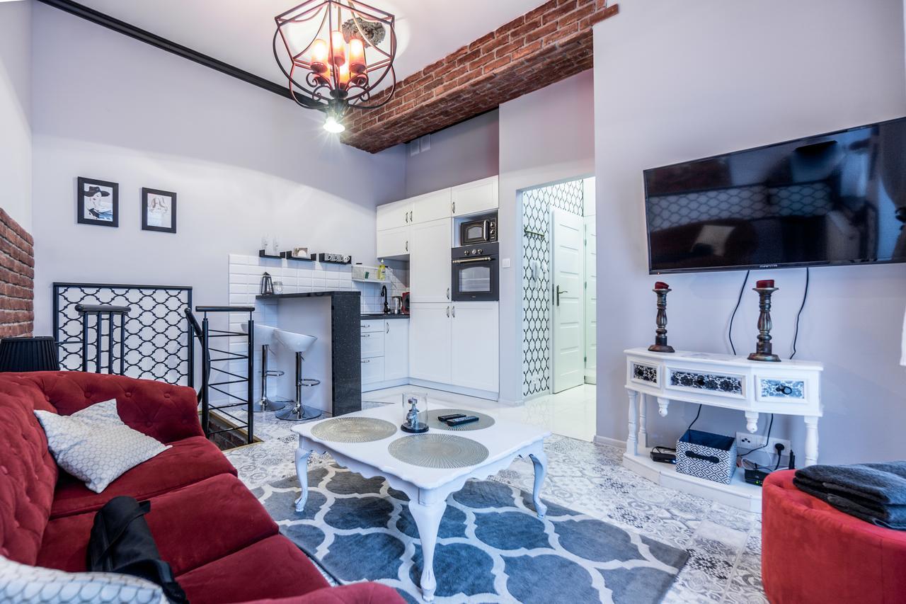 Apartament Red At Kingi 13 *